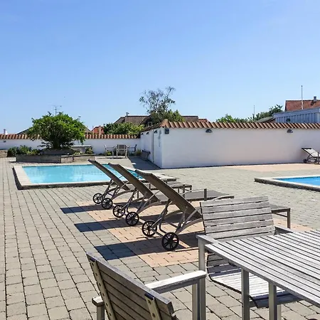 Cozy In With Heated Swimming Pool Lejlighed Gudhjem